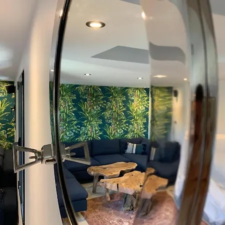 CASA JUNGLE ! Superb duplex apartment, Place des LICES ! Saint-Tropez Extérieur photo