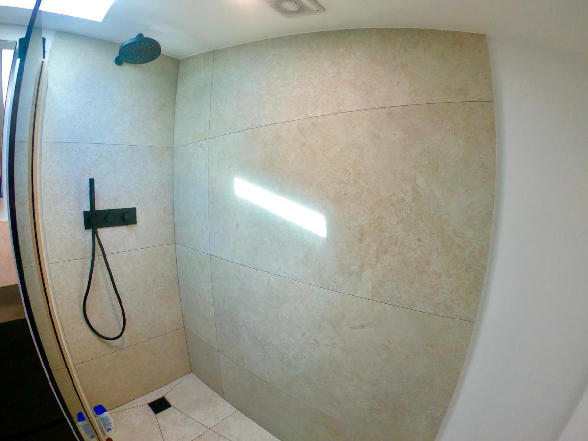 Casa Jungle ! Superb Duplex Apartment, Place Des Lices ! Apartamento